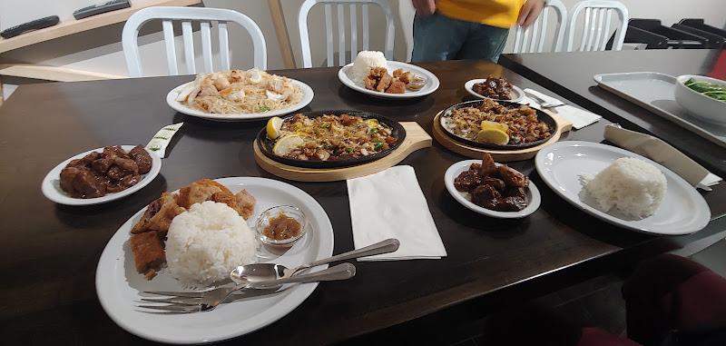 Manila Sizzling Wok and Grill