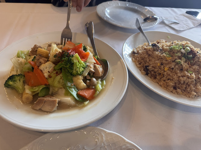 The Noypitz Bar & Grill